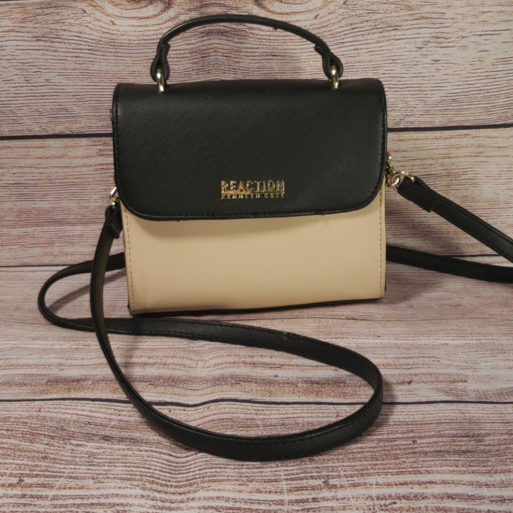 Kenneth Cole small hard body hand bag